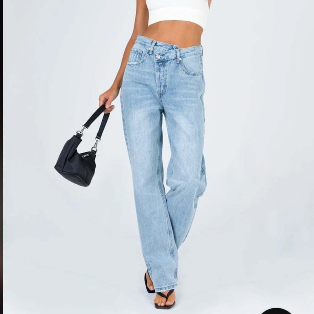 Criss cross jeans